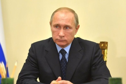 Путин поручил оперативно выплатить помощь семьям погибших в авиакатастрофе
