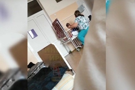 СКР возбудил дело о жестоком обращении медсестры с ребёнком-инвалидом в Иркутске
