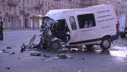 Три человека погибли в крупной аварии на Кутузовском проспекте в Москве