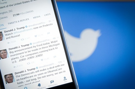 Соцсеть Twitter подала в суд на администрацию США