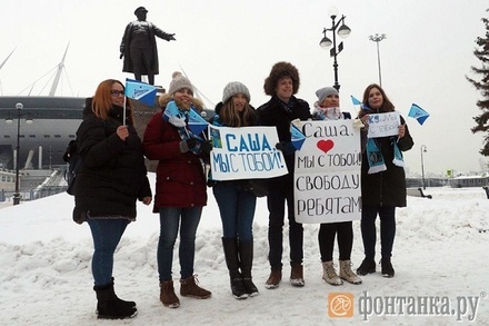 Акция поддержки Мамаева и Кокорина в Петербурге собрала восемь человек