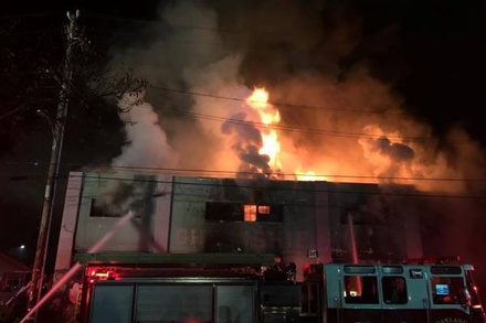 Жертвами пожара в ночном клубе в Калифорнии стали 9 человек