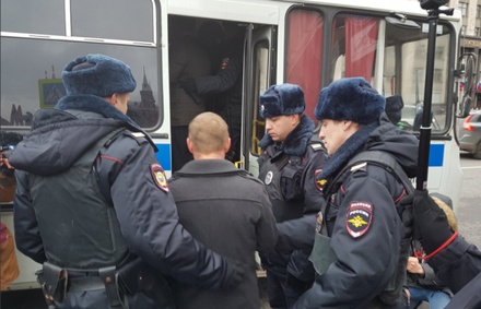 СКР завёл уголовные дела в связи с событиями 5 ноября в центре Москвы 