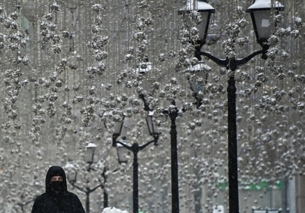 Начавшийся в Москве снегопад продлится более суток