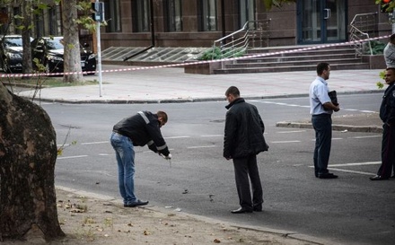 После взрыва в офисе волонтёров в Николаеве завели уголовное дело
