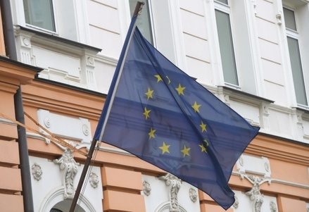 ЕС намерен включить в 14-й пакет санкций против России запрет на поставки СПГ