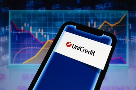 UniCredit обратился в суд за разъяснением требования свернуть бизнес в России