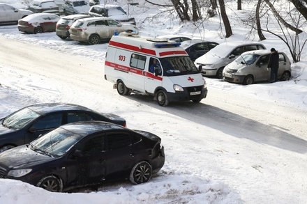 Полиция Перми возбудила дело после смерти женщины от инсульта в автобусе
