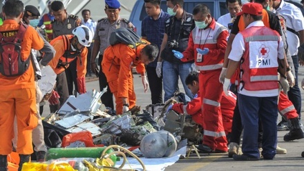 Пилоты Boeing запрашивали возвращение в аэропорт Индонезии через 2 минуты после взлёта