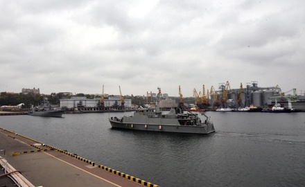 Франция выразила готовность помочь в разблокировании порта Одессы