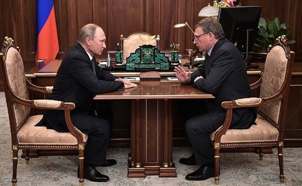 Владимир Путин провёл встречу с врио губернатора Омской области