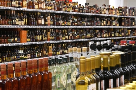 В Российской коалиции за контролем алкоголя не согласились с данными Росстата о числе незаконного спиртного 