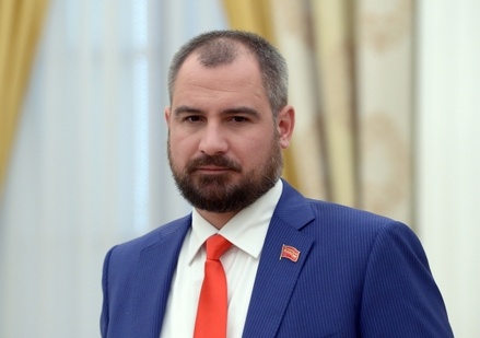 «Коммунисты России» выдвинули Максима Сурайкина на пост главы Приморья