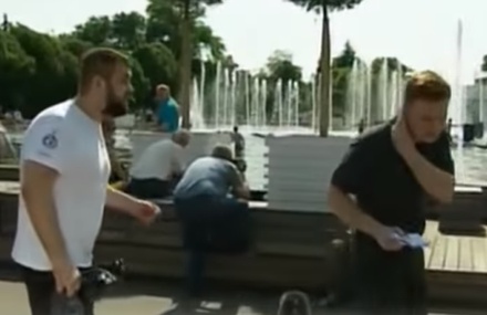 Пострадавший после нападения в Парке Горького корреспондент НТВ обратился за медицинской помощью 