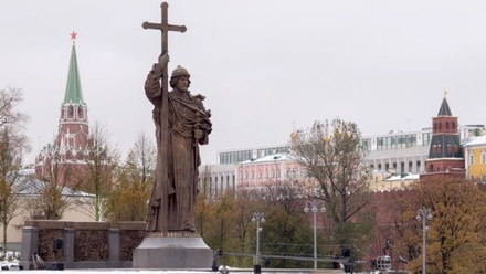ВЦИОМ: большинство граждан РФ поддержали установку памятника князю Владимиру