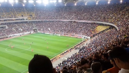 Десятки человек пострадали на футбольном матче в Румынии