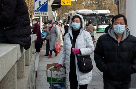 Власти КНР сообщили о резком росте смертей из-за COVID-19 в изолированном Шанхае