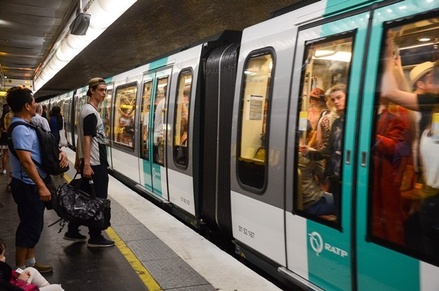 6 станций метро Парижа временно переименовали после победы Франции на ЧМ