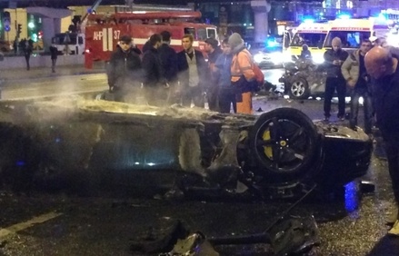 На водителя Ferrari, устроившего ДТП в центре Москвы, завели уголовное дело