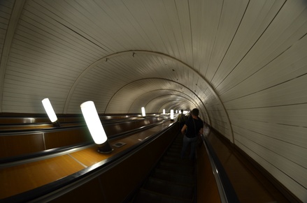 На станции метро «Шоссе Энтузиастов» эскалатор запустят в реверсивном режиме