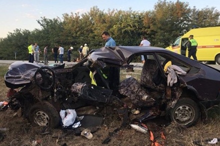 В Краснодарском крае пять человек погибли в крупном ДТП