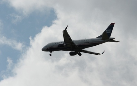 Пассажирский самолёт произвёл экстренную посадку в Новосибирске