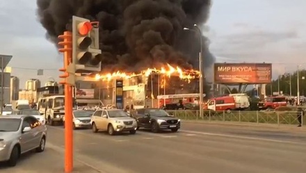 Крупный пожар произошёл в Кемерове