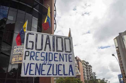 Госдеп назначил ответственного за «восстановление демократии» в Венесуэле