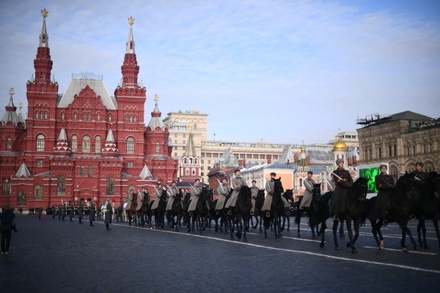 Центр Москвы завтра перекроют из-за репетиции Парада Победы