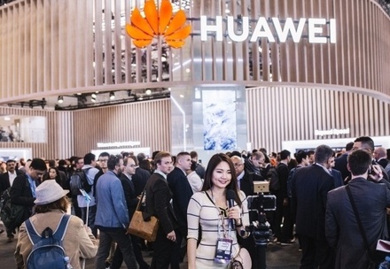 Huawei намерена сократить штат своего филиала в США