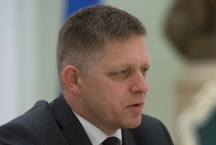 Премьер Словакии назвал антироссийские санкции бессмысленными