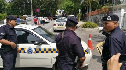 Полиция Малайзии оцепила здание посольства Северной Кореи