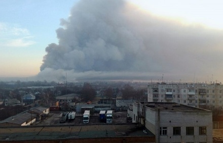 Министр обороны Украины обвинил российских военных во взрывах на складах под Харьковом