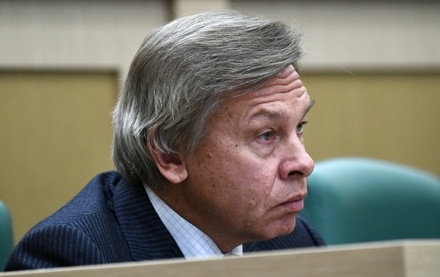 Пушков назвал «паранойей» обвинение Флинна в контактах со студенткой из РФ