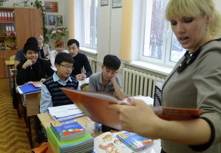 В Федерации мигрантов России предложили учить приезжих традициям страны в шутливой форме