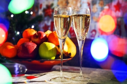 Аналитики предупредили россиян о подорожании шампанского к Новому году
