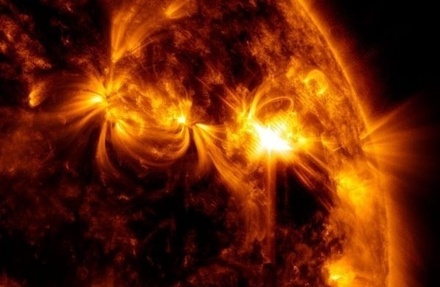 В Институте космических исследований РАН сообщили о повышенном уровне радиации в связи с двойной вспышкой на Солнце