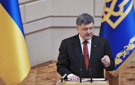 Пётр Порошенко подписал закон о люстрации