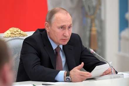 Путин поручил ГП проверить формирование на местах программ капремонта домов