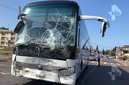 Крупная авария с автобусом произошла в Сочи