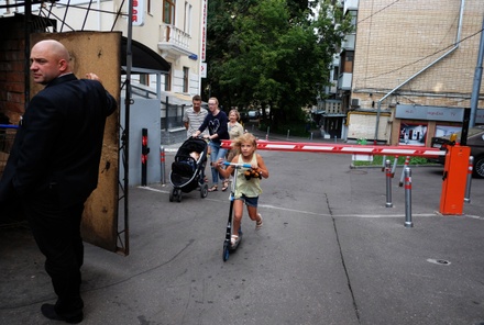 Власти Москвы намерены закрыть городские дворы от прохожих