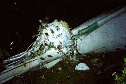 У разбившегося в Колумбии самолёта перед крушением закончилось топливо
