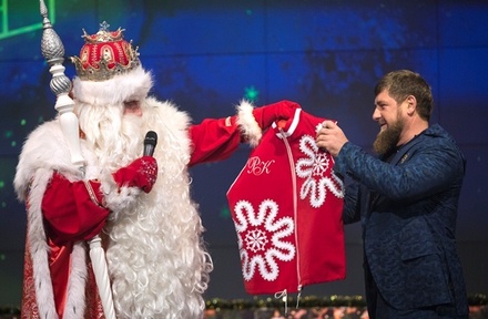 Рамзан Кадыров попросил у Деда Мороза мир во всём мире