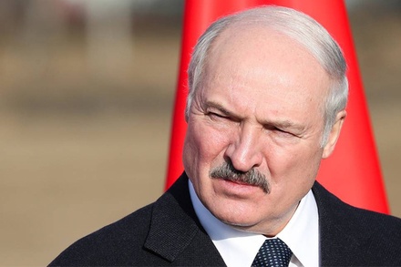 Лукашенко напомнил чиновникам и врачам, что они «головой отвечают» за смерть людей