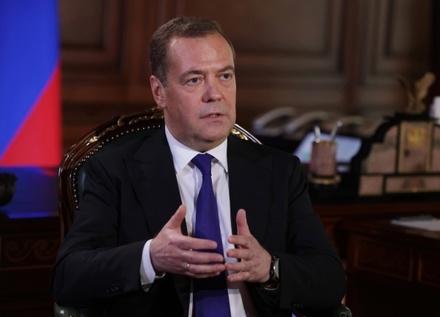 Дмитрий Медведев назвал середину столетия реальным сроком вступления Украины в ЕС