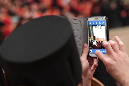 РПЦ призвала защитить христиан от новых технологий