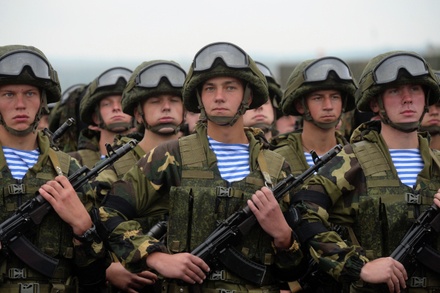 Минобороны решило отстранить от службы страдающих ожирением военных