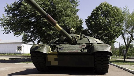 Порошенко похвастался улучшенным советским танком