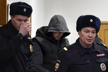 Суд арестовал всех пятерых экс-полицейских, занимавшихся делом Голунова
