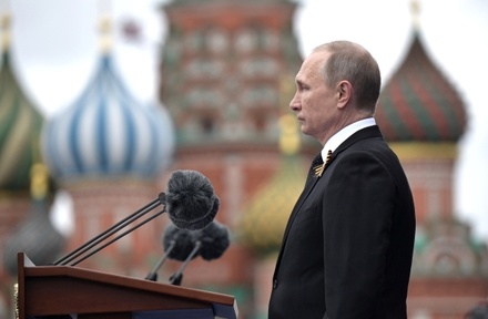 Путин на параде Победы в Москве напомнил об ответственности перед потомками